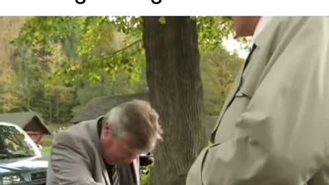 honey votes in someone for no reason at all