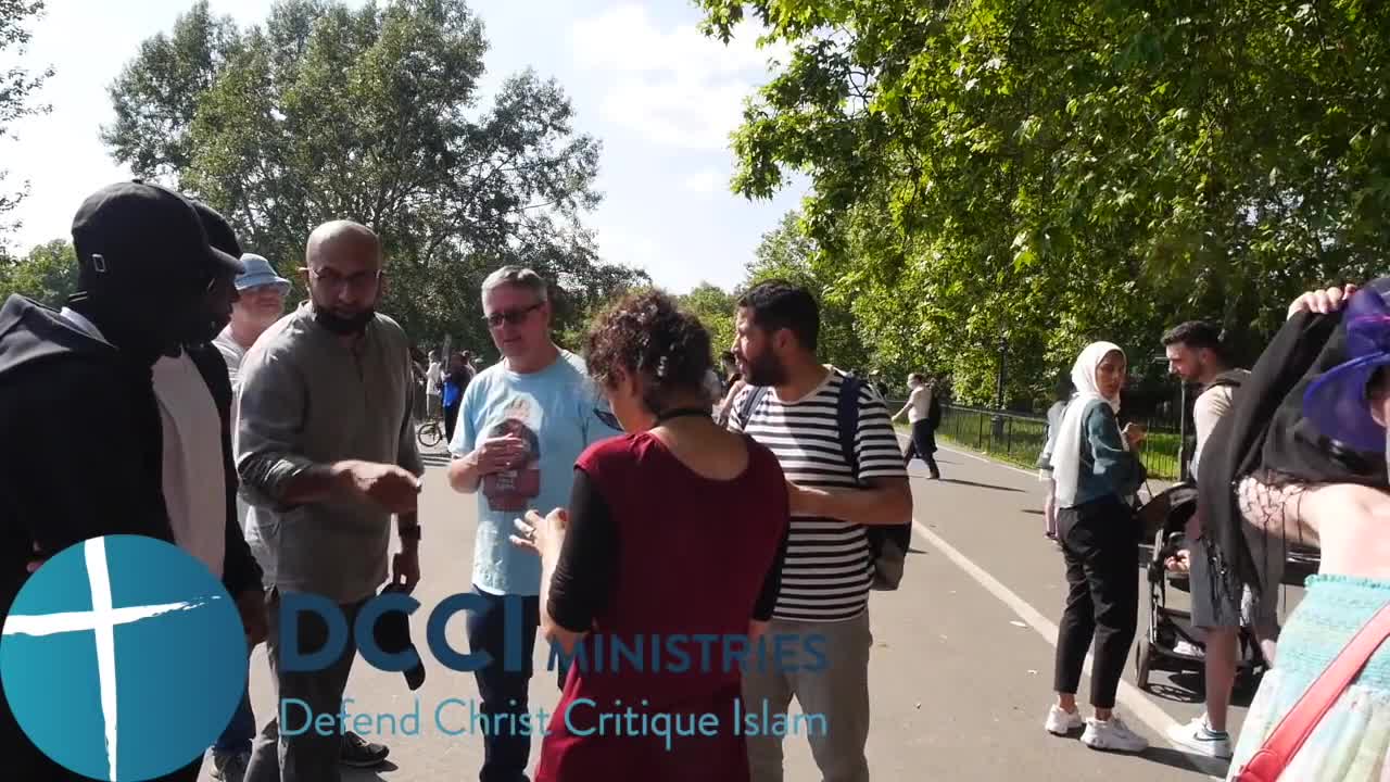 Muslim is laughing at Islamic sources Daddy miswak Speakers Corner