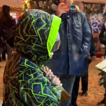 Sanções econômicas não impedem Rússia de fazer lindas decorações natalinas