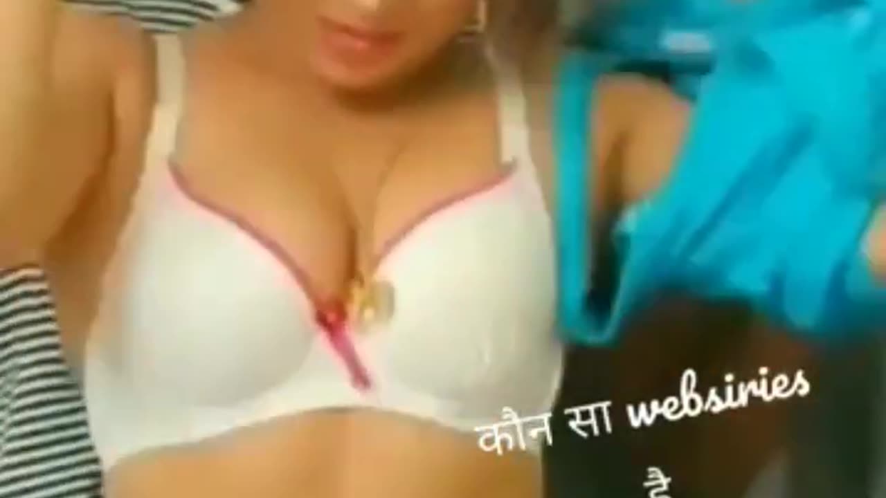 Hot 😋🔥🔥