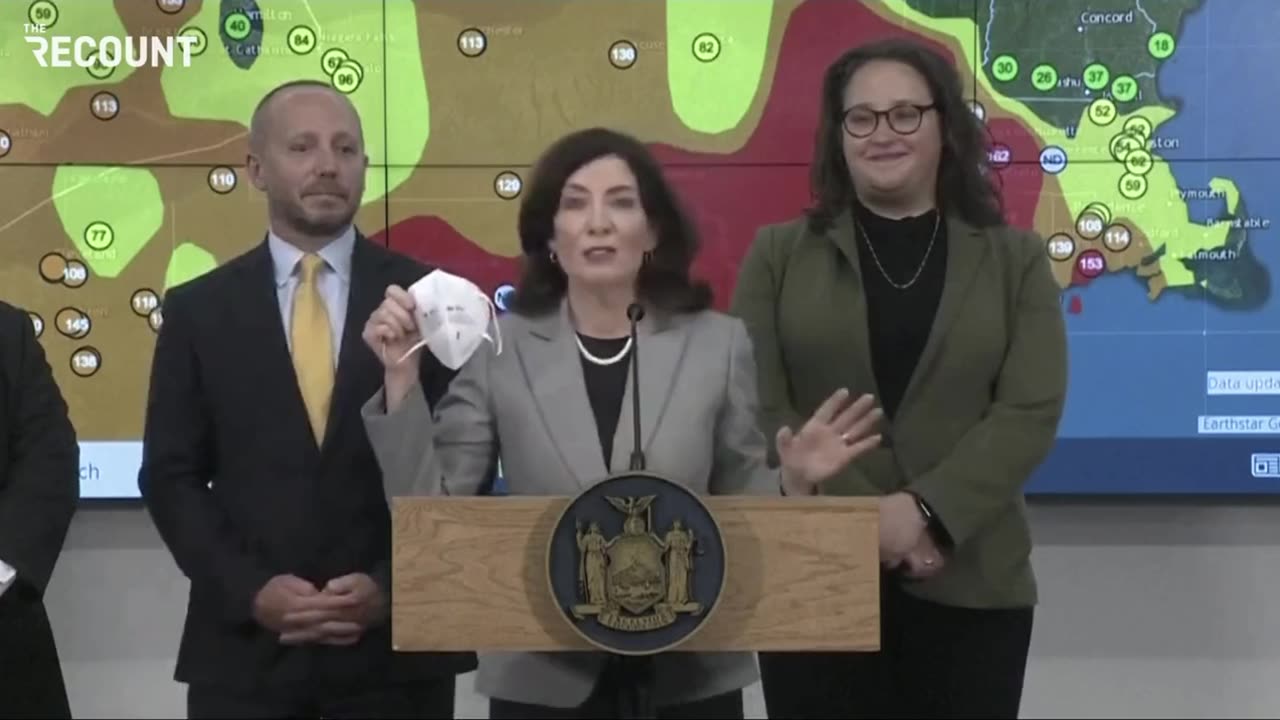 WATCH: NY Gov. Kathy Hochul suggests residents wear a mask indoors #Comply