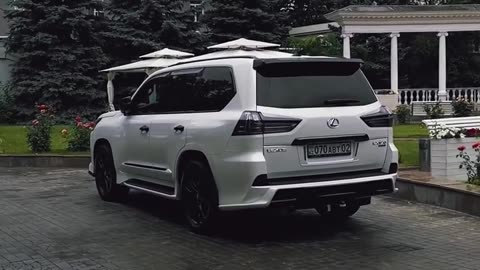 LEXUS 570