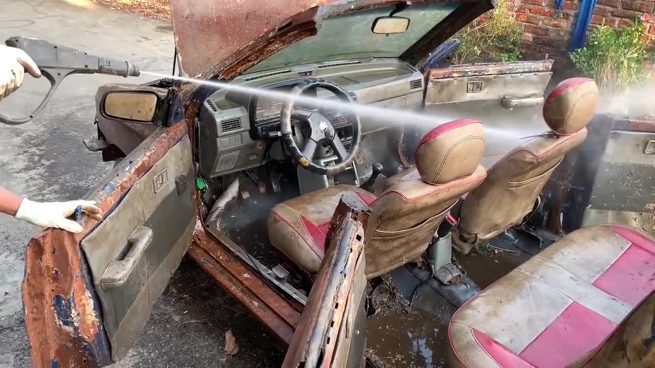 I thought I'd see the restoration of the car