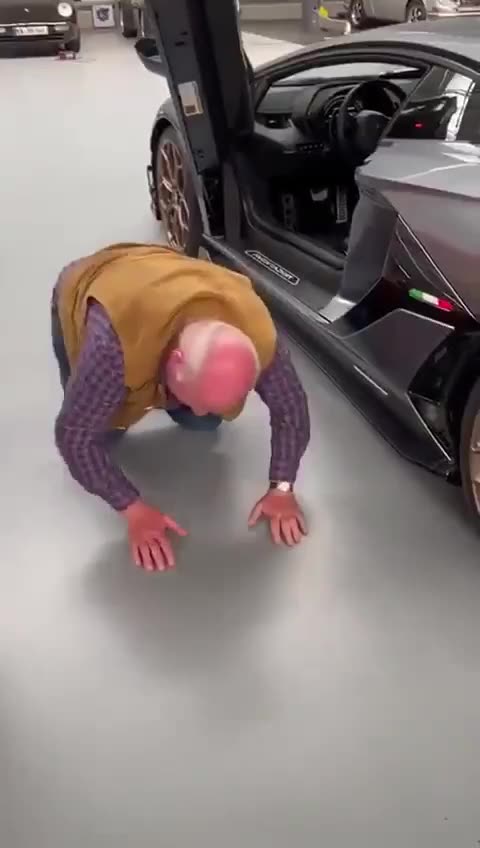 ✨All that glitters is not gold.... 🤣