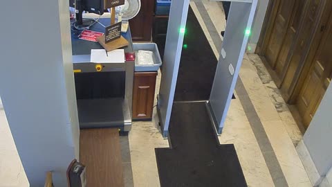 1017RSOB01DelAveADADoor_2021-01-06_14h46min52s840ms.mp4