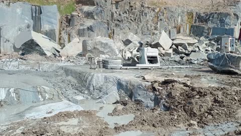stone cutting machine