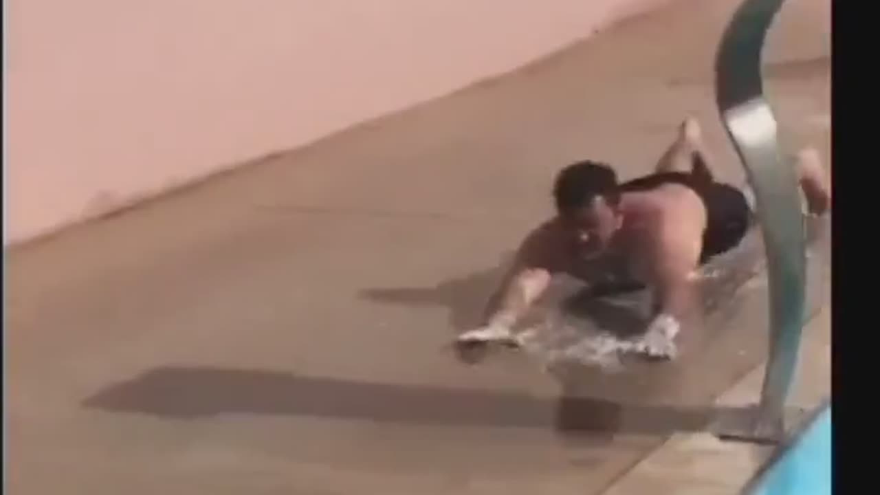 Man diving In the pool