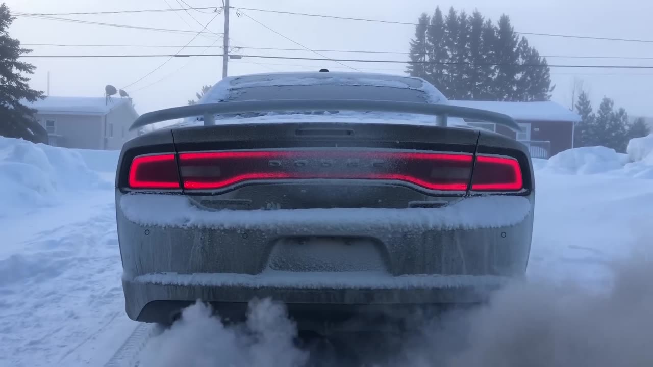 Dodge Charger SRT EXTREME COLD START