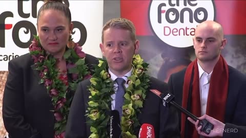 New Zealand PM Says the Government Didn’t Force Anyone to Take the Vaccine