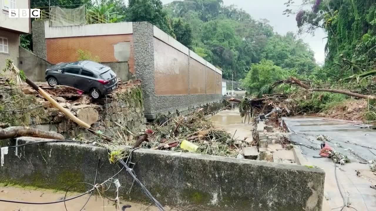 Deadly landslides wreak havoc in Petrópolis, Brazil - BBC News