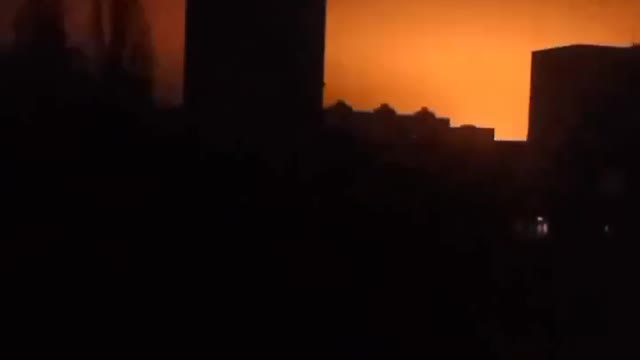 Eyewitnesses post footage of strikes in Kharkov