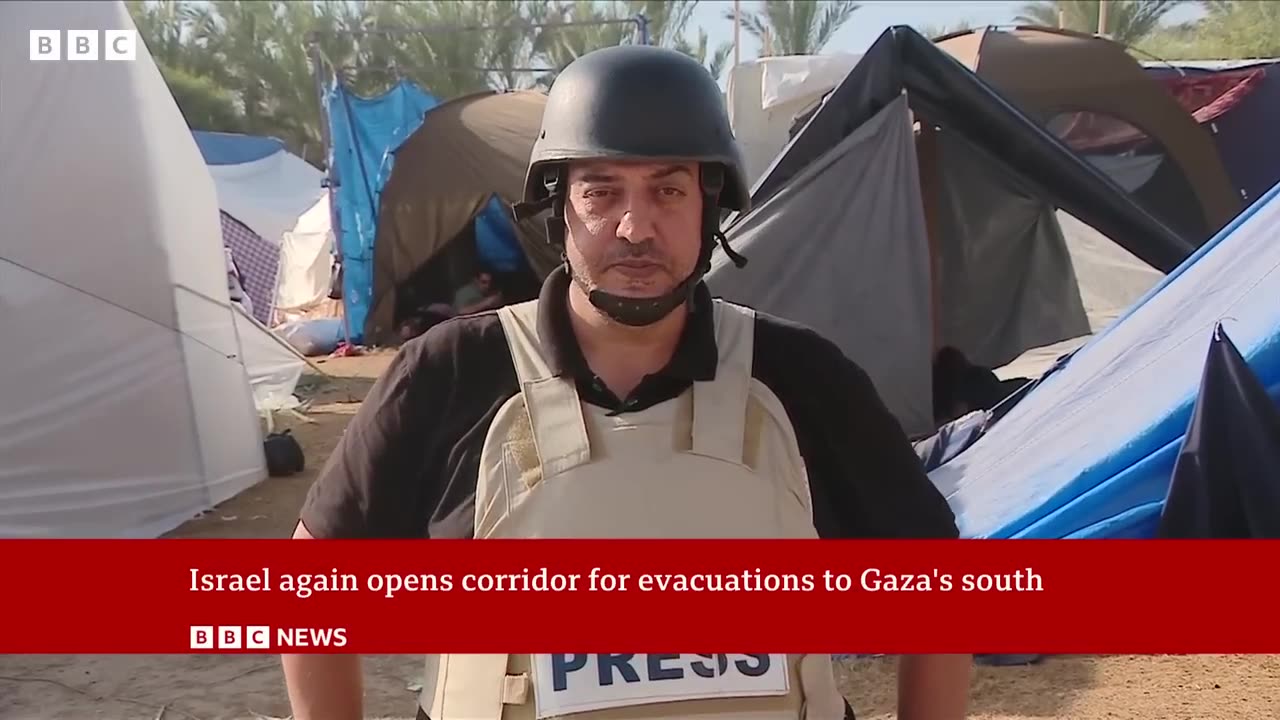 What does the journey through the Gaza evacuation corridor look like? - BBC News