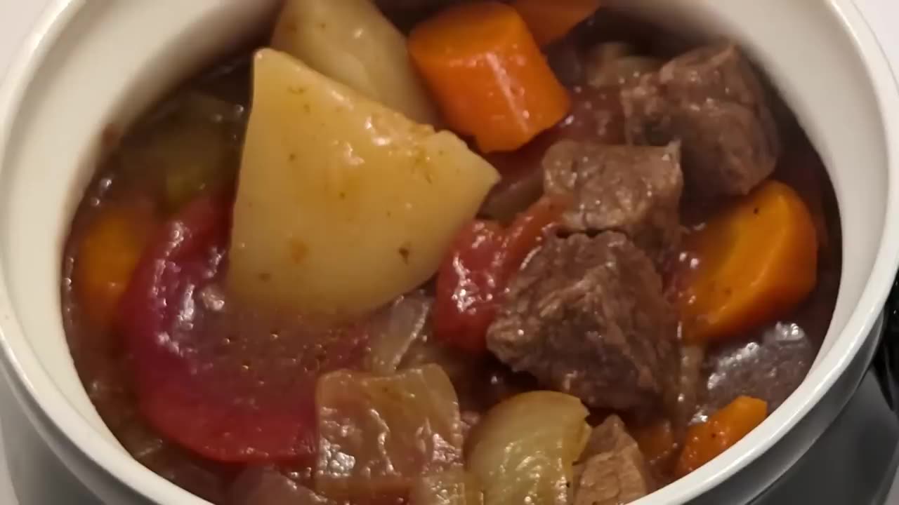 3-hour Dutch Oven Beef Stew - Mama's Southern Comfort Food Recipe