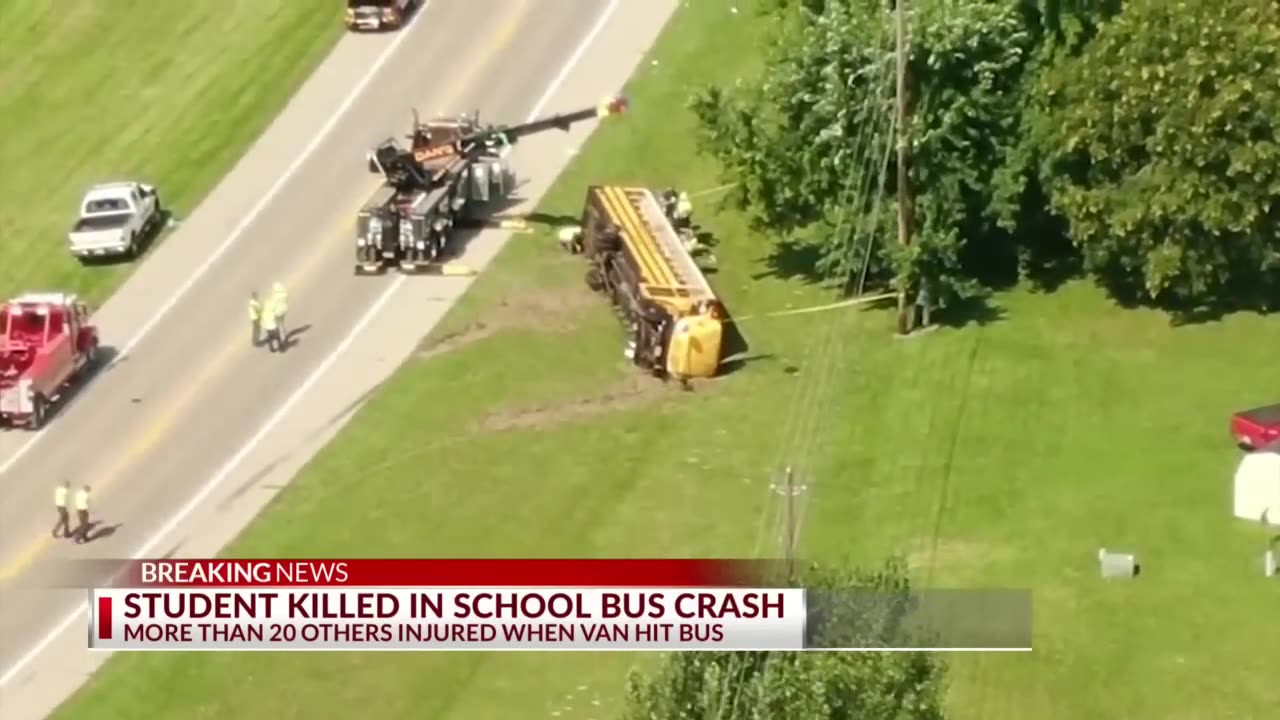 Student dead more than 20 hospitalized after school bus crash near Springfield.mp4