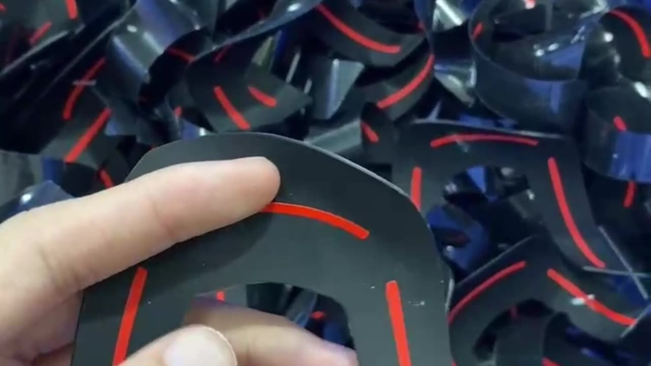 Have you ever seen a label like a horseshoe? ?????? #labels #silicone #factory