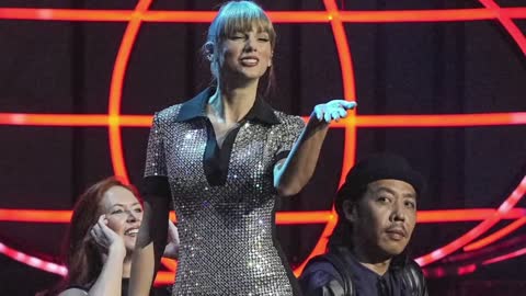 Ticketmaster faces backlash after site crashes during Taylor Swift tour sale