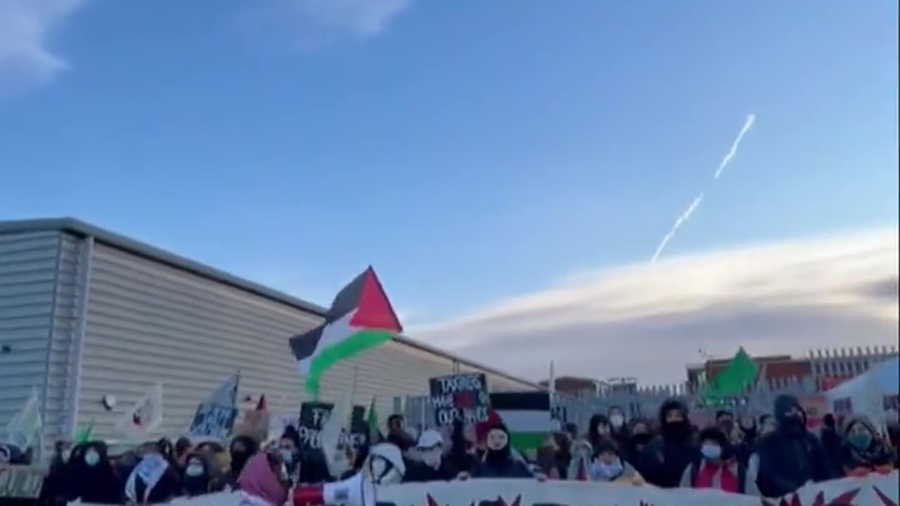 Pro-Palestinian demonstrators have blocked a Rochester factory owned by BAE Systems,