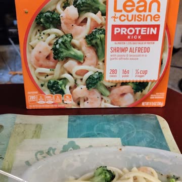 Eating Sabra Classic Hummus And Stacy's Pita Thins, 9/28/23