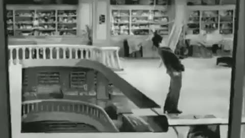 This is how Charlie Chaplin did his “stunts” before CGI existed