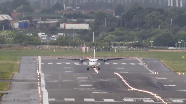 Crosswind LANDINGS AND TAKE OFFS with very bad conditions!