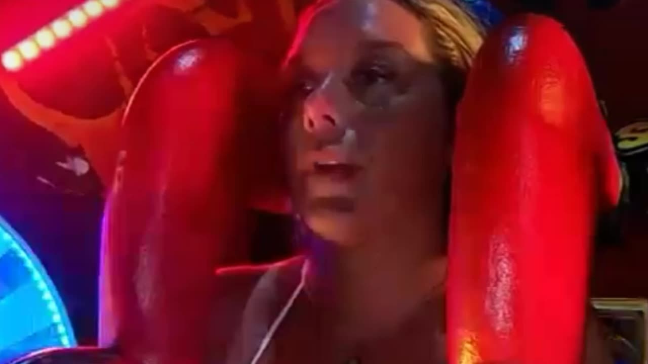 Hottest Slingshot 4 - bootyTUBE