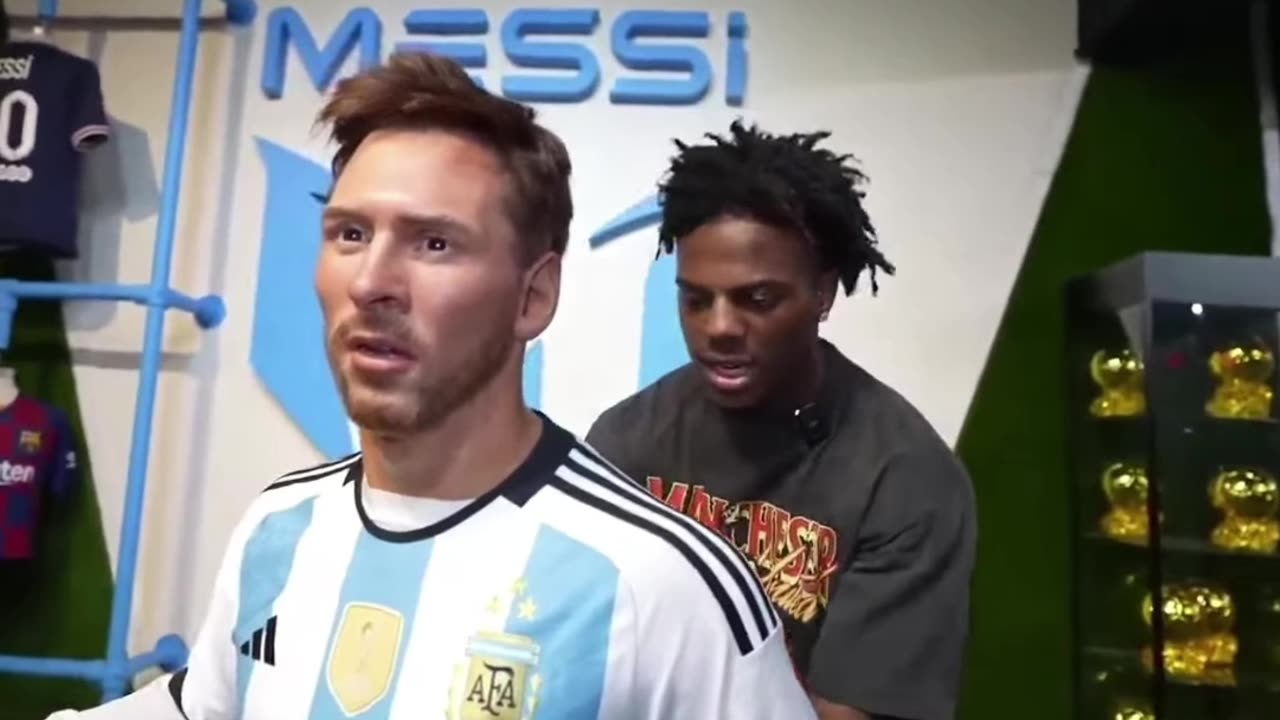 "iShowSpeed Examines Messi's Physique and Acts Hilariously! 😂🌈"