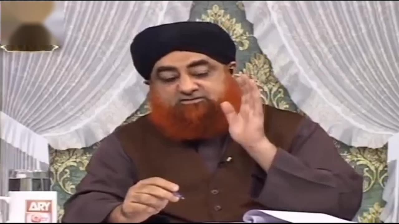 ناپاک کپڑوں کو پاک کرنے کیلئے کلمہ پڑھنا کیا ضروری ہے؟