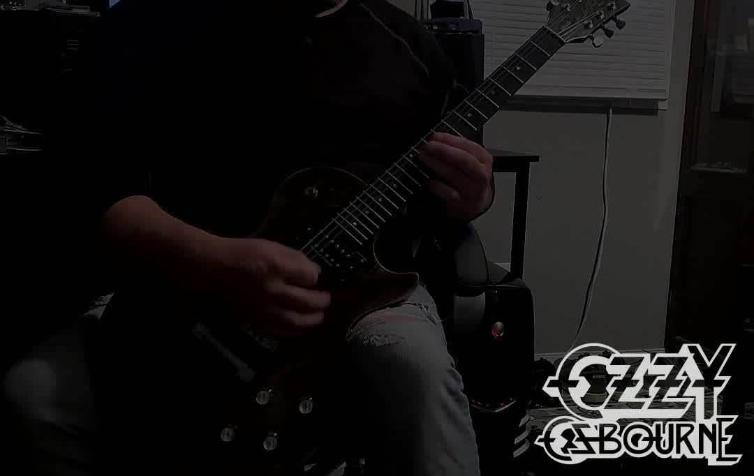 Ozzy Osbourne - Fire In The Sky - Solo Cover 🤘🤘