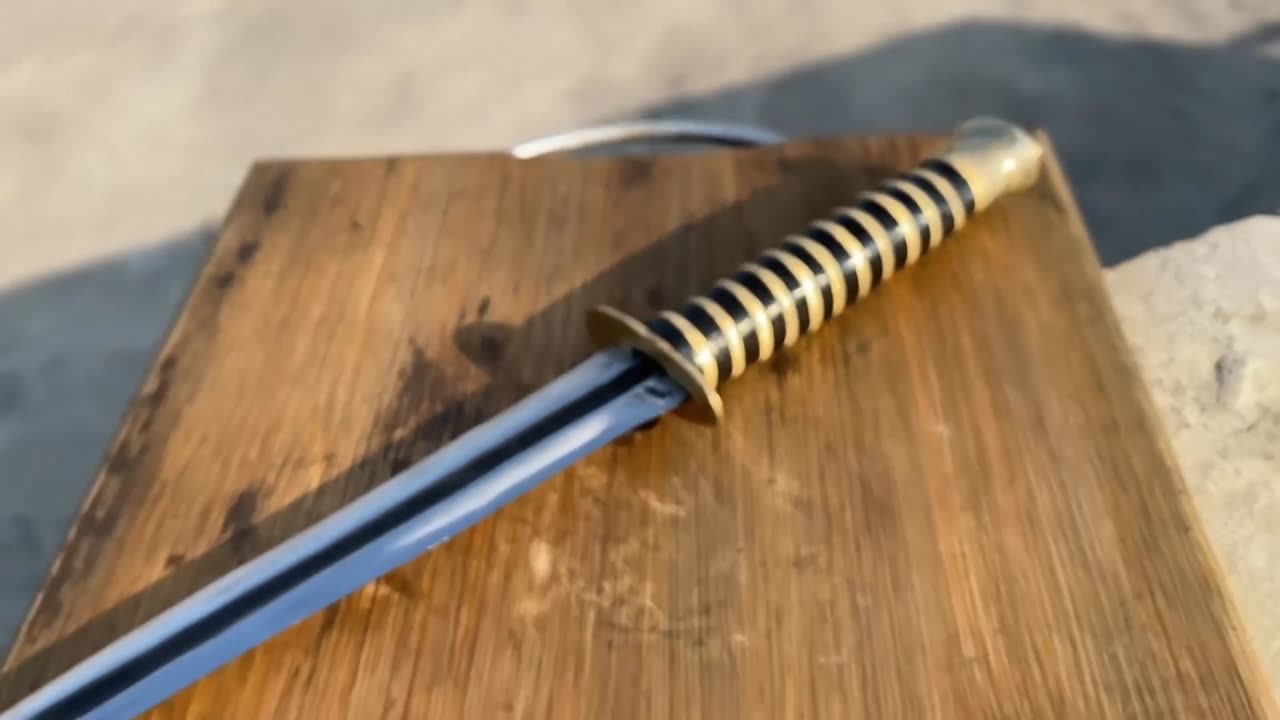 Turning a Broken & Rusty WRENCH into a good looking Dagger