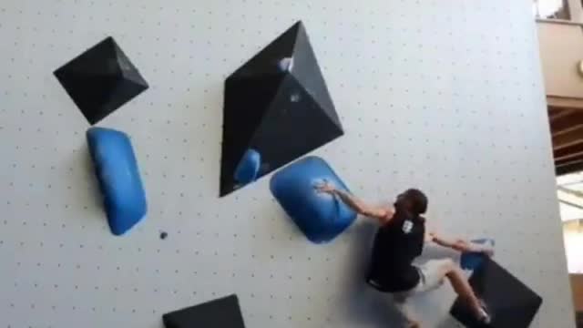 The action is too 6. It's worth learningmp4