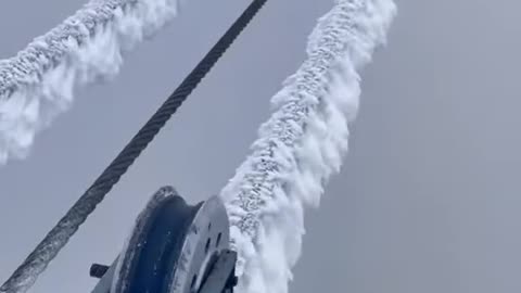 Cleaning the cable car after icing