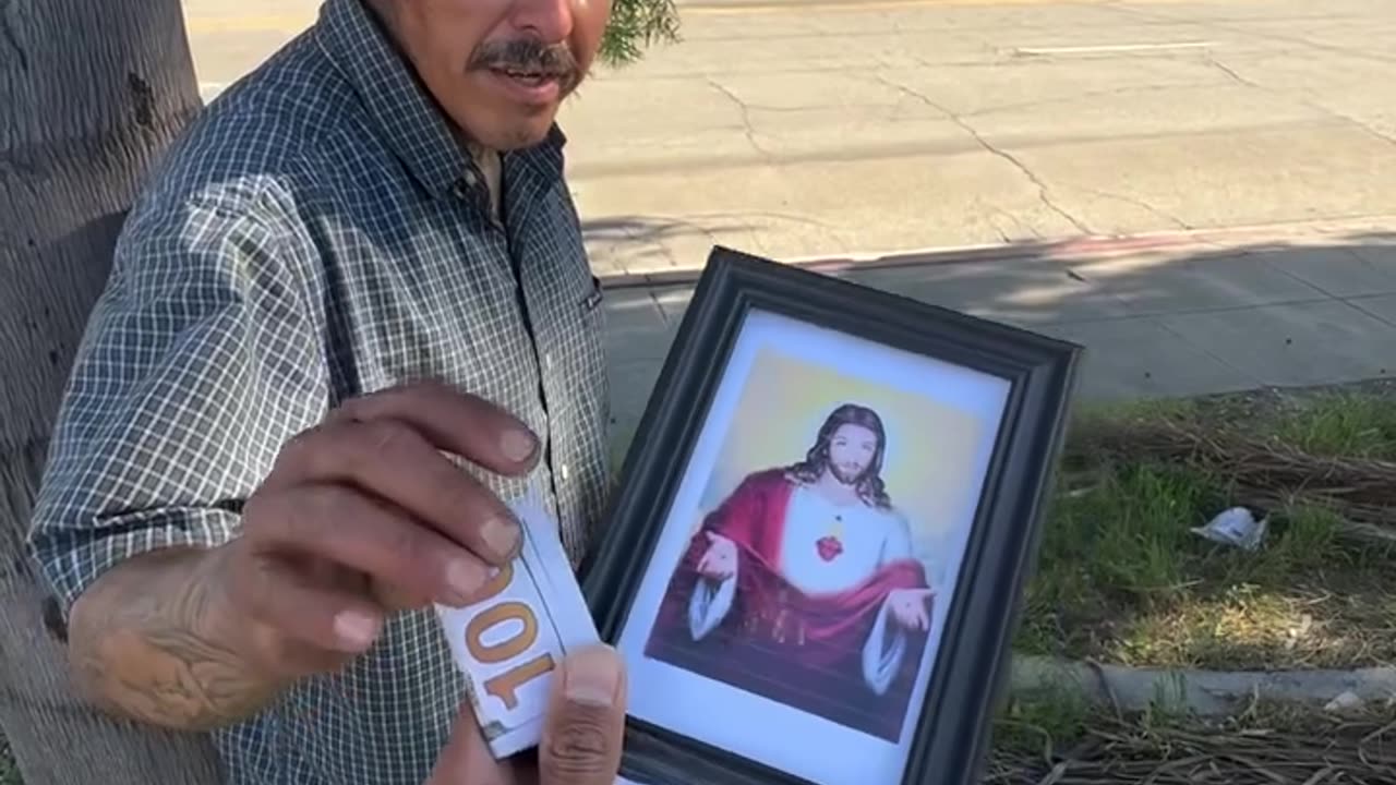 Millionaire offering Jesus or $1000 cash to strangers.hd