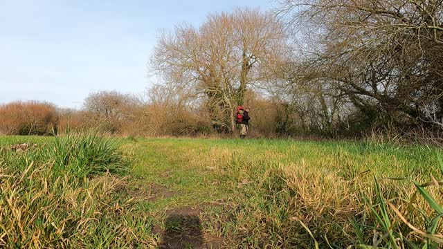 Found a place to do a vlog. Putting my pack. down.
