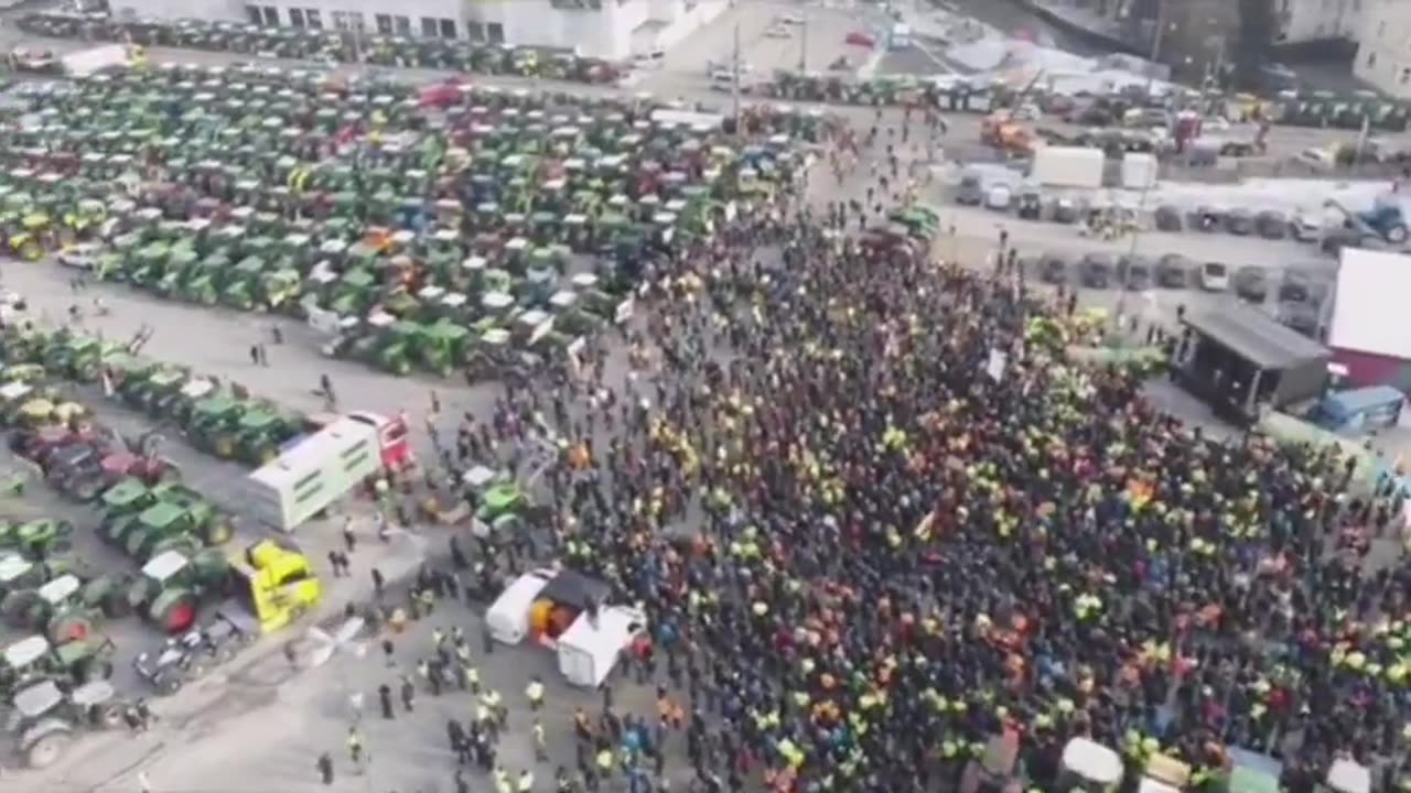 Video of Farmer's PROTEST in Germany Against Governemnt - STILL ONGOING