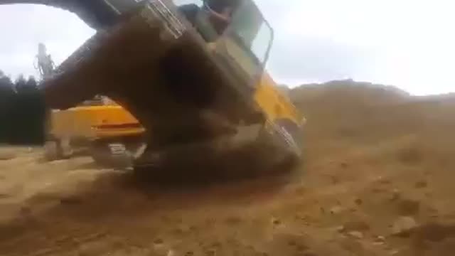 Volvo ec240b ne jucam un pic