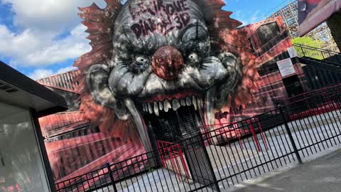 PART | Visit La Ronde - Monseiur l ' Arbre Amusement Park in Canada