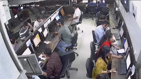 Scammers Raided Live!