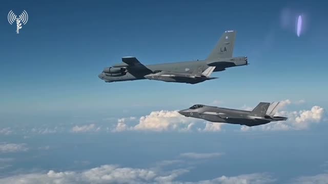 Israeli F-35s Flying With US B-52