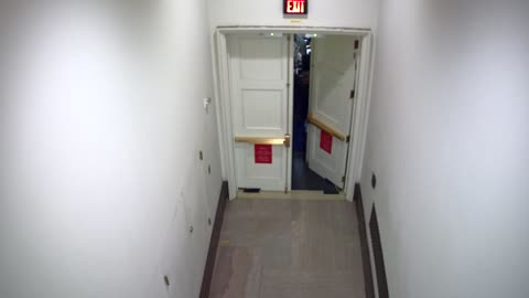 0751USCH02H202FireDoor_2021-01-06_17h29min54s033ms.mp4