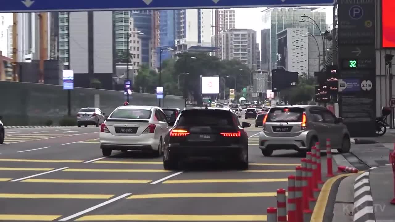 SPORTS CAR, SUPER SUV, SUPERCAR MADNESS IN MALAYSIA!!! INSANE SOUNDS!!!