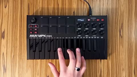 STAY - The Kid LAROI, Justin Bieber (Cover on Akai MPK mini)