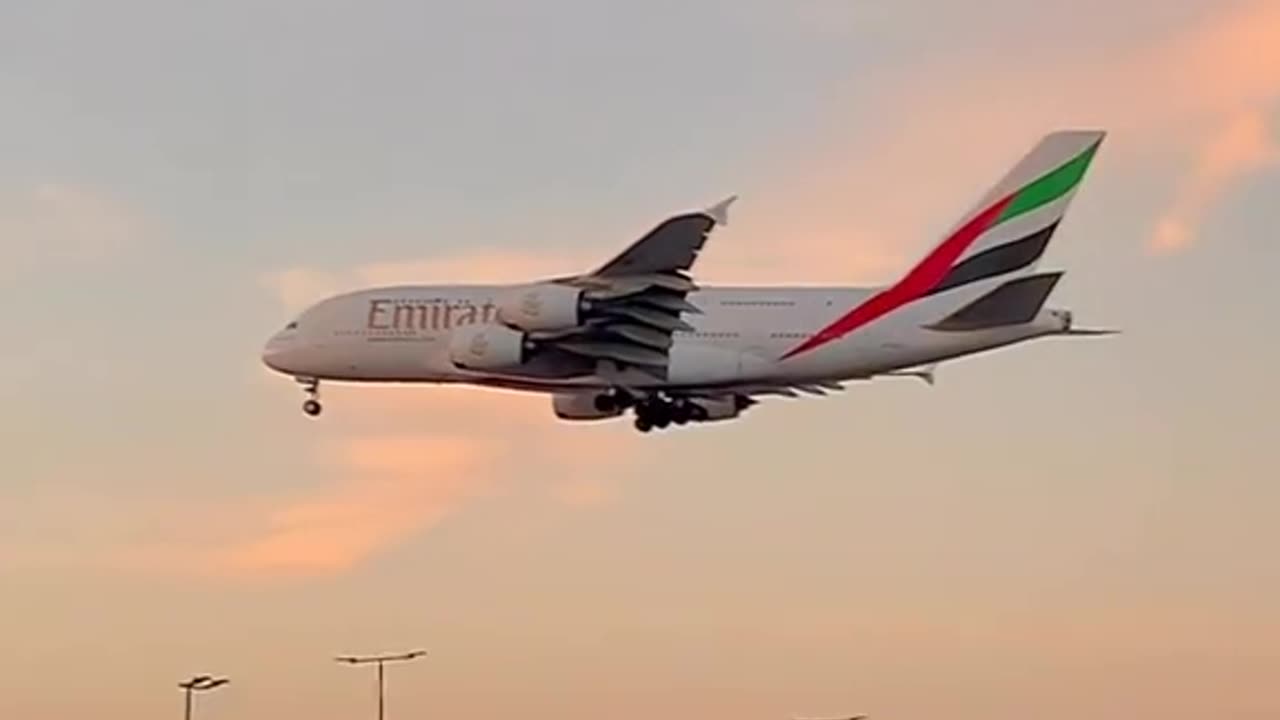 Airplane ✈️ Biew 😍in UAE 🇦🇪 Emirates Road