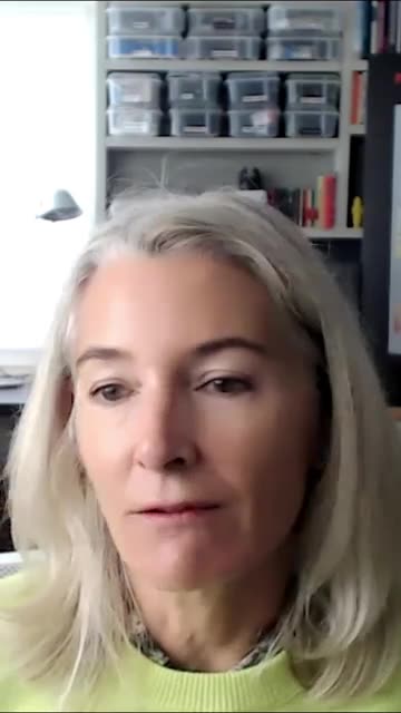 Auto magic and mystery. Sparks! Jane Metcalfe, Biological revolution - synthetic biology