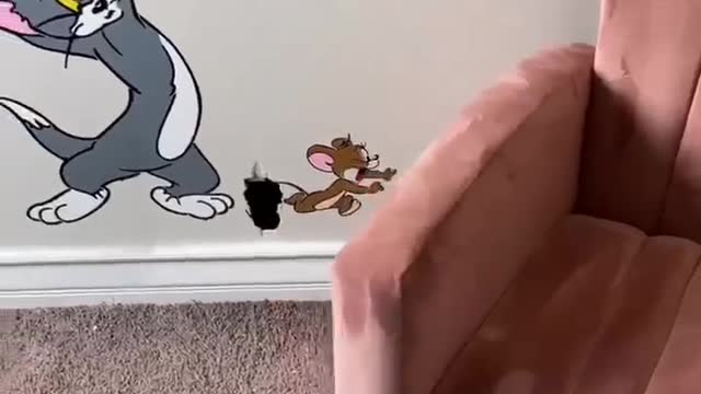 Dad fixes hole in kids bedroom! 🕳️🐁
