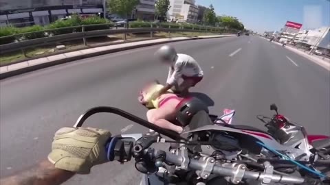 ΑΥΤΑ ΜΟΝΟ ΣΤΗΝ ΕΛΛΑΔΑ