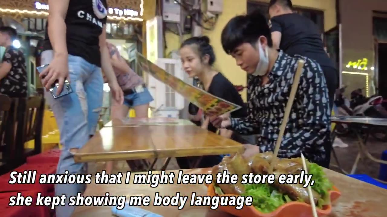 A beautiful Vietnamese waitress tried to get my number by showing her body
