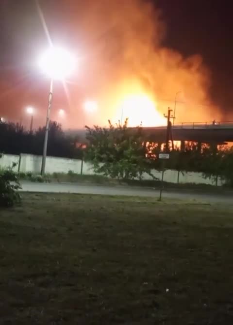 ATACMS M39 Cluster Munition hits an oil depot in Rovensky, Luhansk region