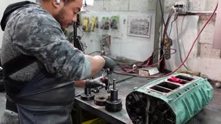 Disassembly Of A Detroit Diesel 8V71 Blower