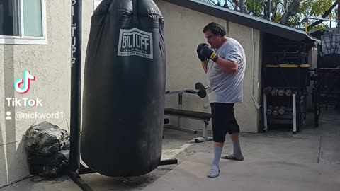 500 Pound Punching Bag Workout Part 38. Full 3 Minute Round Of Muay Thai!