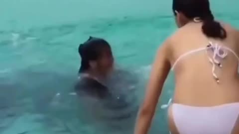 Sara Ali Khan bikini 👙